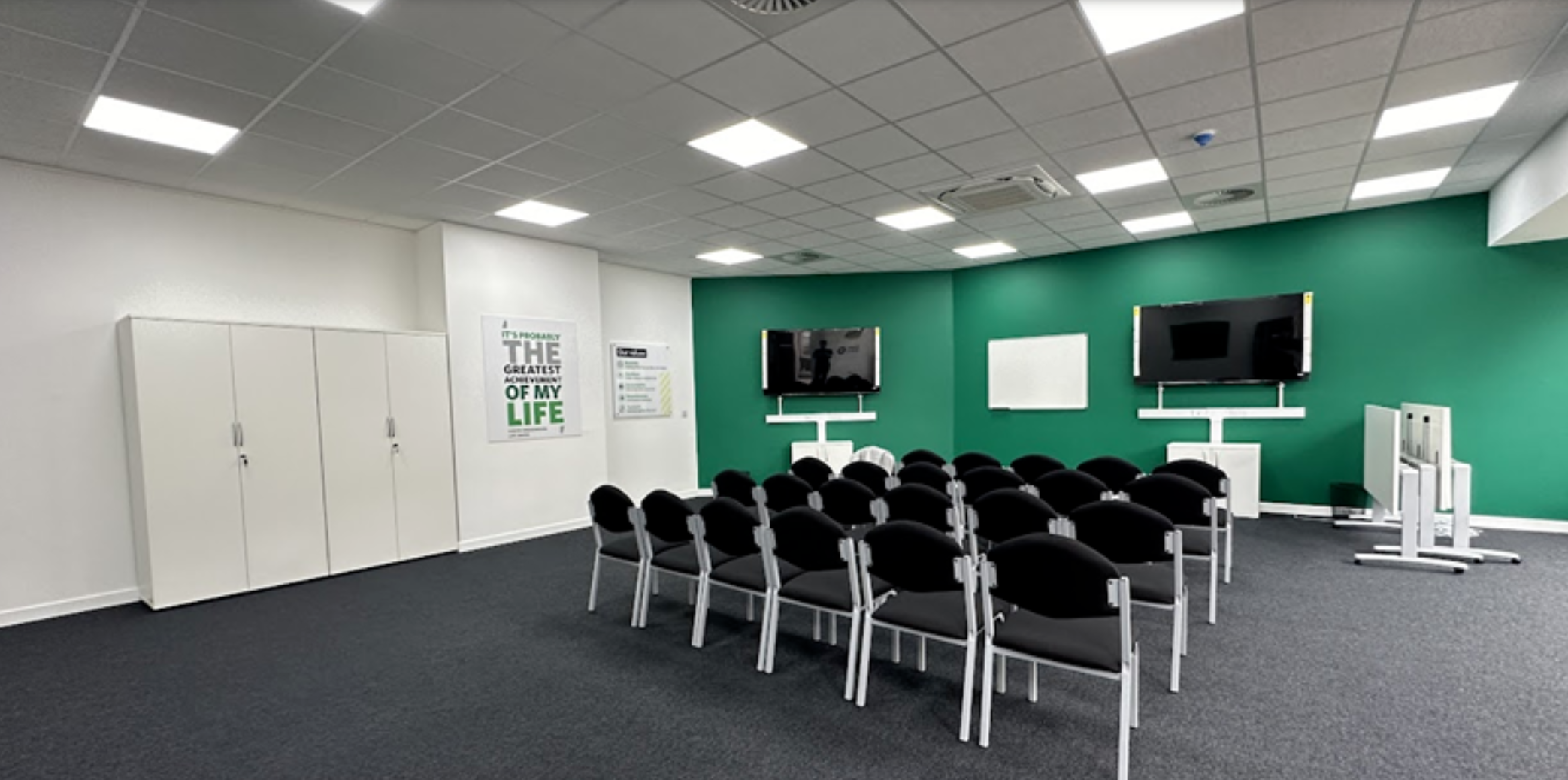 A guide to choosing the best suspended ceiling for your project A guide to choosing the best suspended ceiling for your project